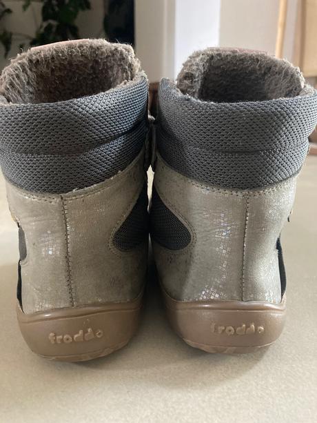 Zimne topanky, froddo,32