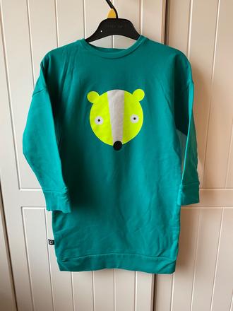 Svietiace šaty slovenská značka lemur lemur, 122