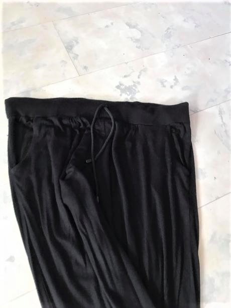 Tenké teplákové trištvrťáky, xl