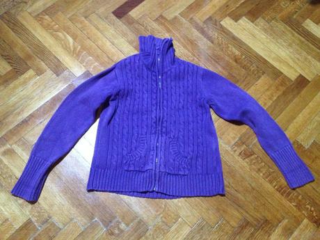 Dievčenský sveter, 146