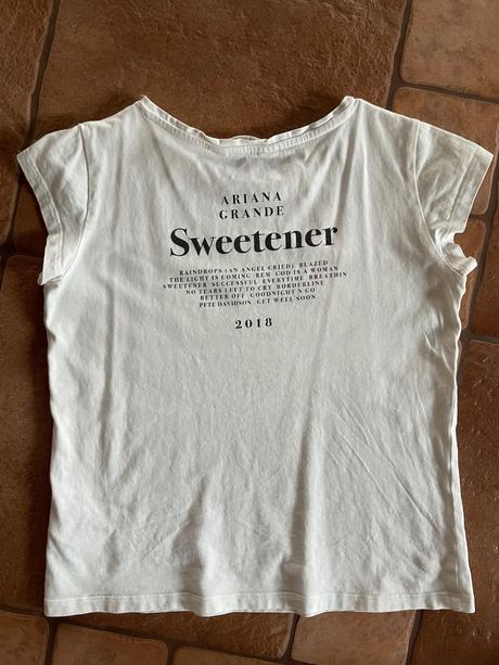 Ariana grande tricko, h&m,146