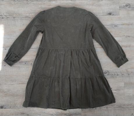 Kordové tmavozelené šaty, 42