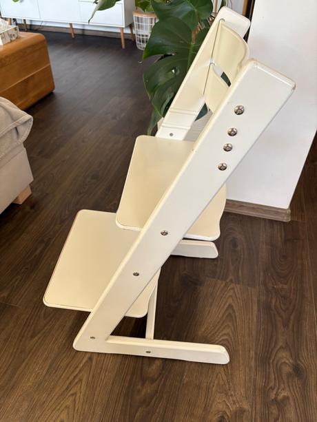 Jitro rastúca stolička biela, stokke