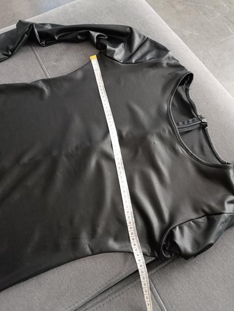 Šaty v imitacií kože, l