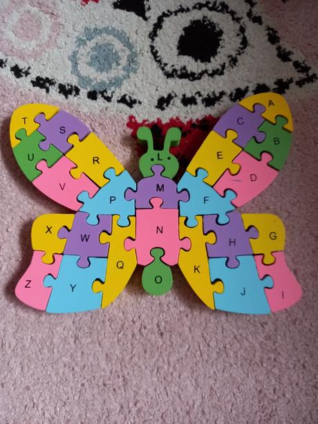 Drevená skladačka motýľ,