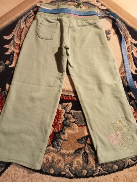 Pekné teplé zelené tepláčiky, next,104