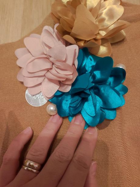 Sveter s kvetmi veľ s/m, s