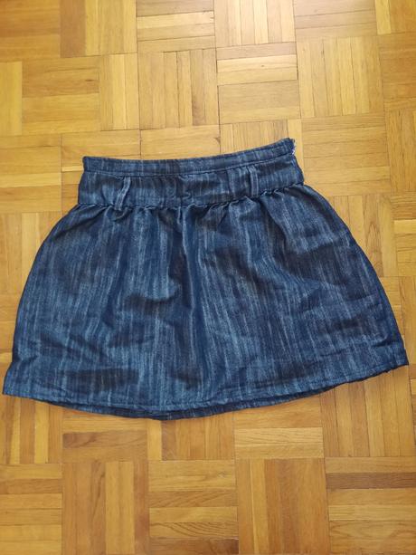 Dievčenská sukňa, 146