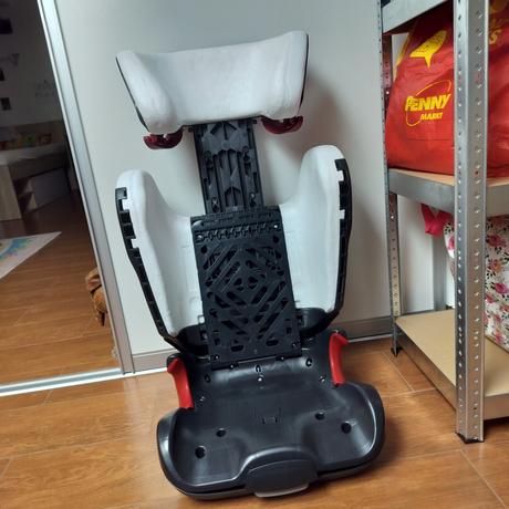 Autosedačka, britax