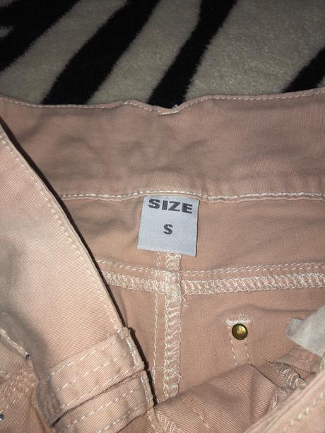 Šortky s kamienkami, s