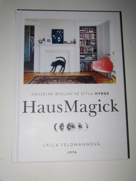 Kniha hausmagick, 
