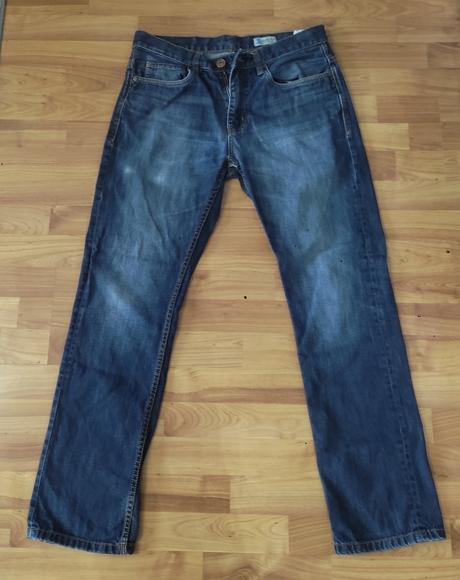 Pánske džínsy, 32