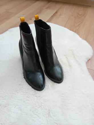 Dámske topánky baťa, baťa,37