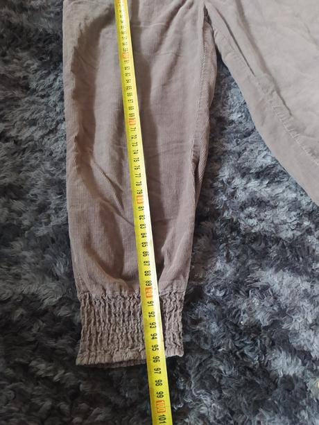 Dievčenský overal, 116