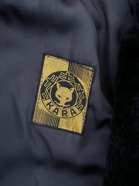 Čierny kožuch kara, 