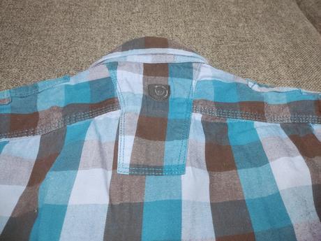 Hrubšia košeľa, s