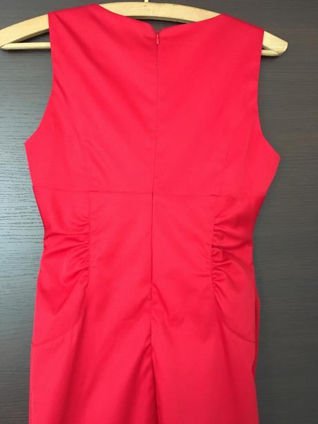 Spoločenské šaty, m