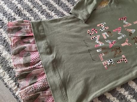 Olivové šaty s volánom, coccodrillo,134