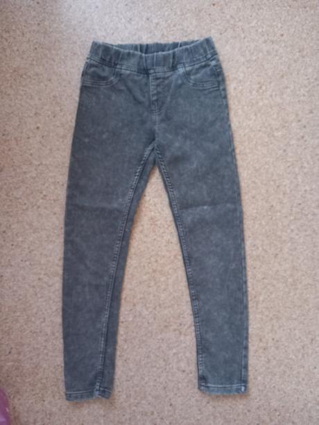 Balík vecí pre dievča vhodné do školy 140/146/152, 140–152