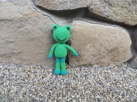 Milá háčkovaná žabka/žabiak - 25cm,