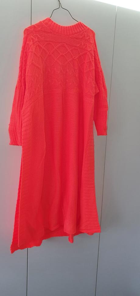 Predĺžený sveter, 