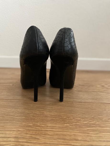 Cierne lodicky vel.38, zara,38