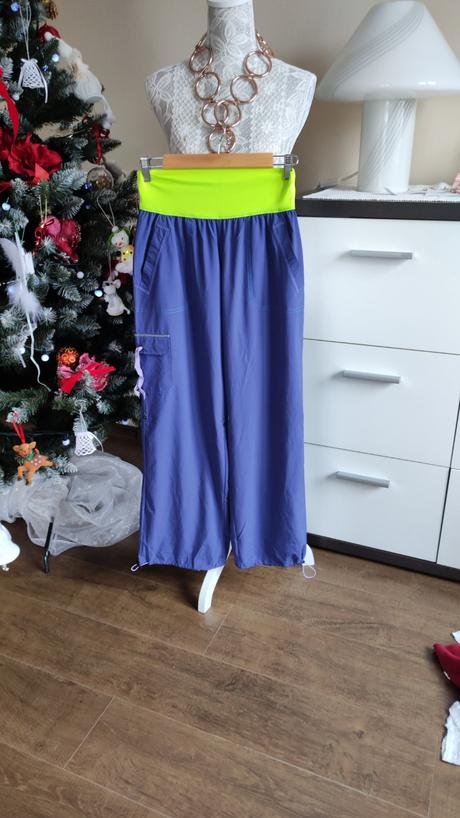 Dámske športové nohavice, s