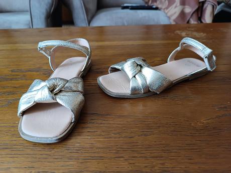 Sandálky, sinsay,34