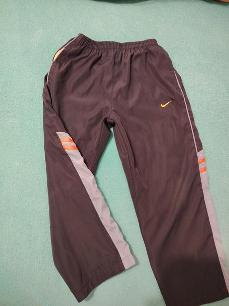 Sustiaky nike, nike,116