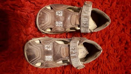 Sandálky č.27, bären-schuhe,27