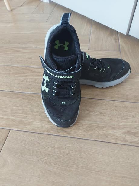 Botasky, under armour,32