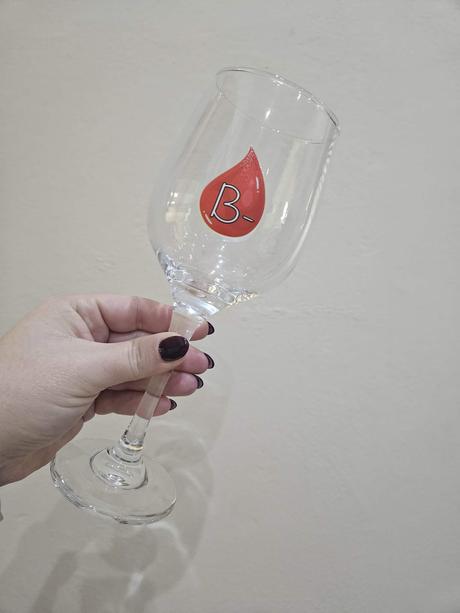 Vínový pohár, pre darcu krvi, 