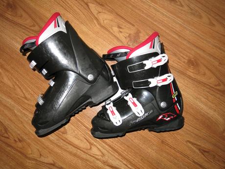 Lyze (volkl) 1300mm + lyziarky (nordica) v. 39, volkl,130-139 cm