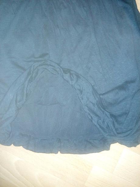 Čierne tričko bez ramienok, s