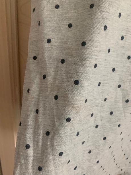 Pískacie šaty 140/146 so srdiečkom, 140