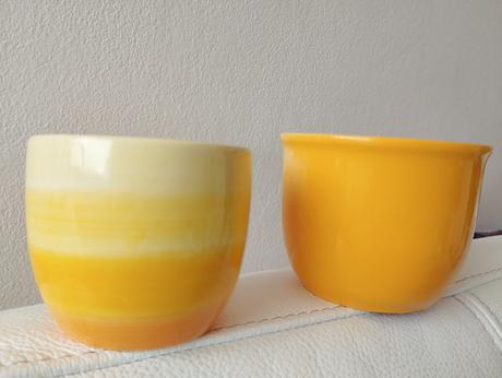 Kvetináče  keramické,obaly žltej  farby rôzne, 