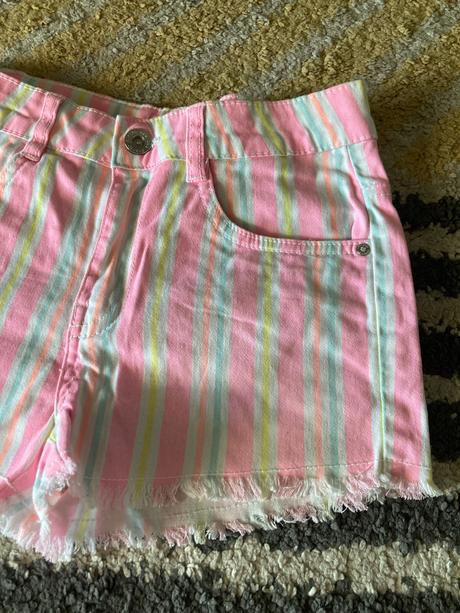 Pásikavé kraťase, reserved,146