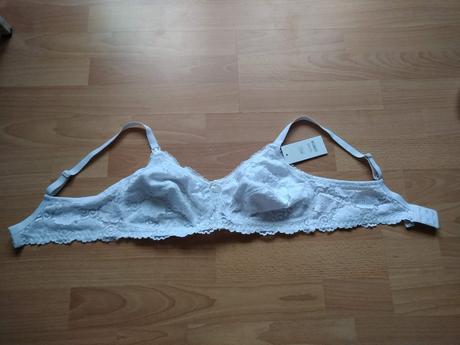 Podprsenka na kojenie, 90,c