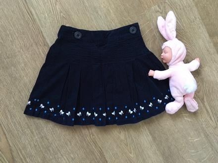 Dievčenská sukňa, 104