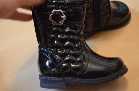 Dievcenske cizmicky, atmosphere,19