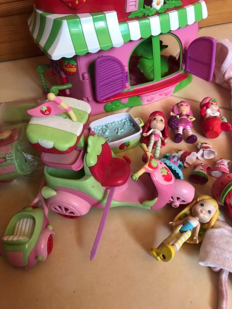 Jahůdka+domček+doplnky+tričko, 