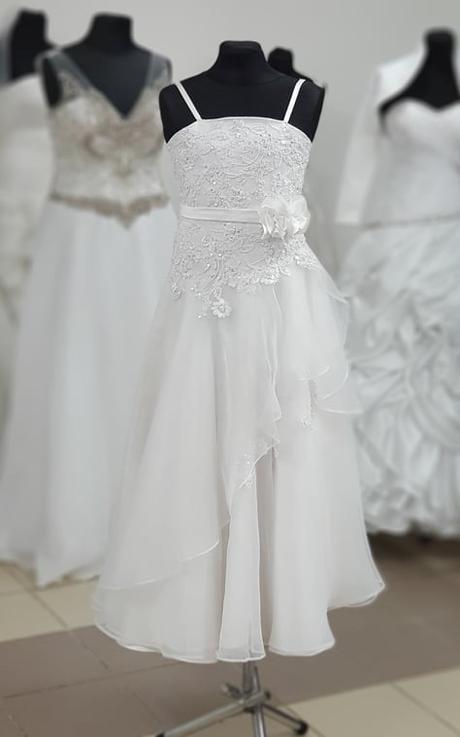 Šaty pre dievčatko..., 146 / 152