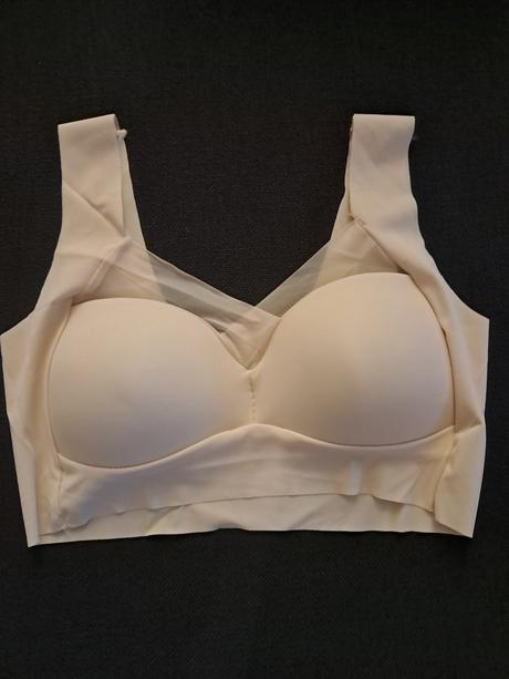 Bezšvová push up podprsenka, 95b