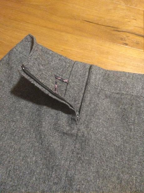 Pilot - damska kratka siva sukna, s