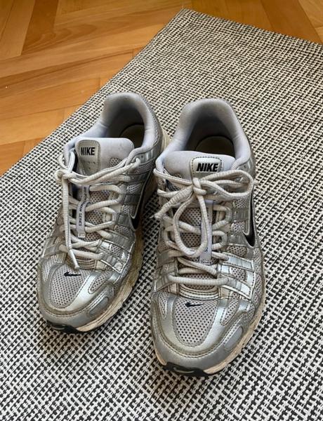 Nike strieborné tenisky p-6000, nike,42