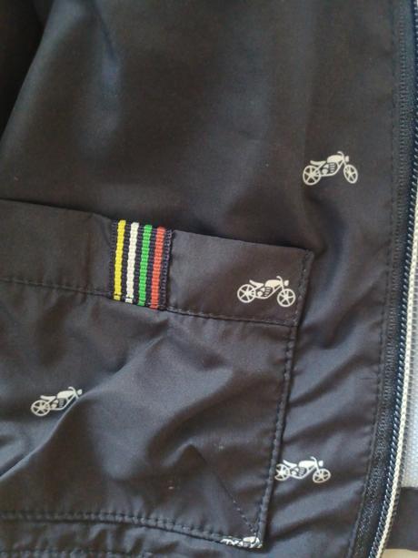 Tenka vetrovka, mayoral,86