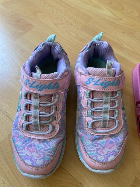 Tenisky + zadarmo dedoles slapky, skechers,31