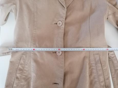 Kabát z brúsenej kože, 38
