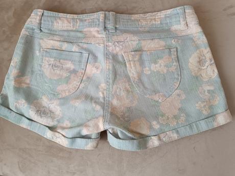 Kraťasy, clockhouse,34