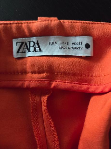 Krátke nohavice s vysokým pásom, zara,s